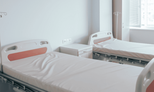 USE AND THROW BEDSHEETS at Sappcarb